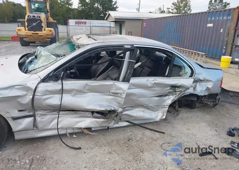 2000 BMW 528 I Automatic z USA, uszkodzony, nr VIN WBADM6346YGU19610